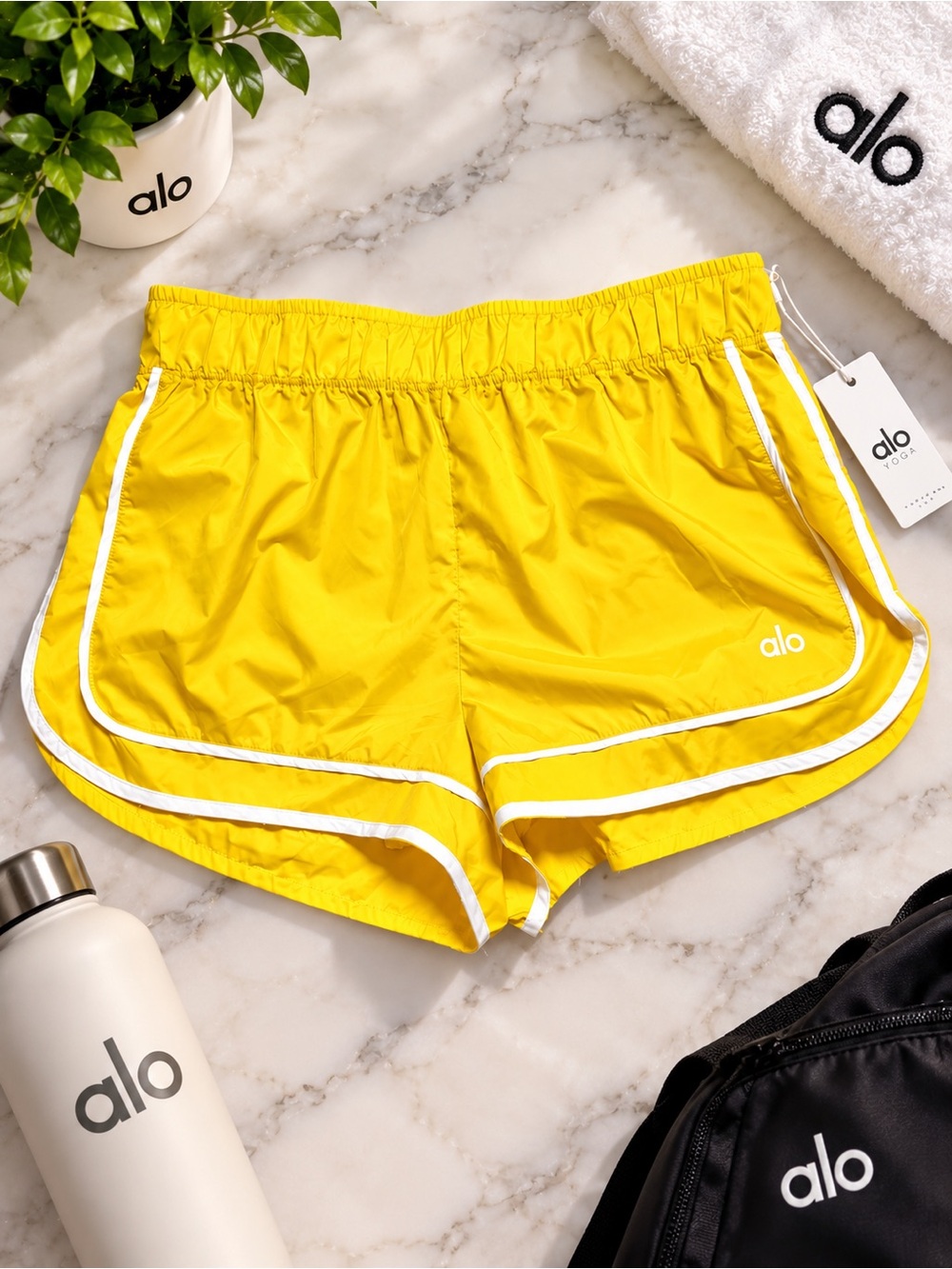 ALO Yoga Yellow Athletic Running Shorts with White Piping